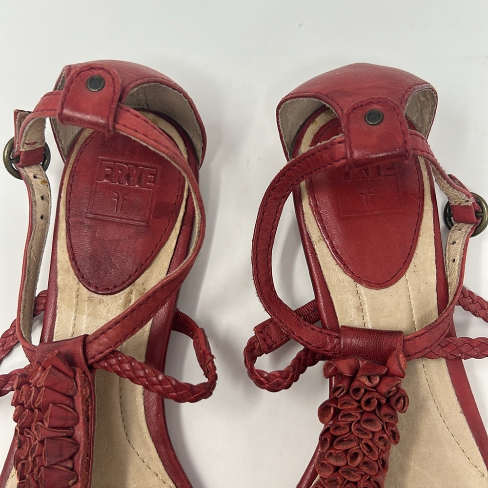 Frye Red Laurel Flower T-Strap Leather Women’s Sandals Size 10 - Picture 3 of 16